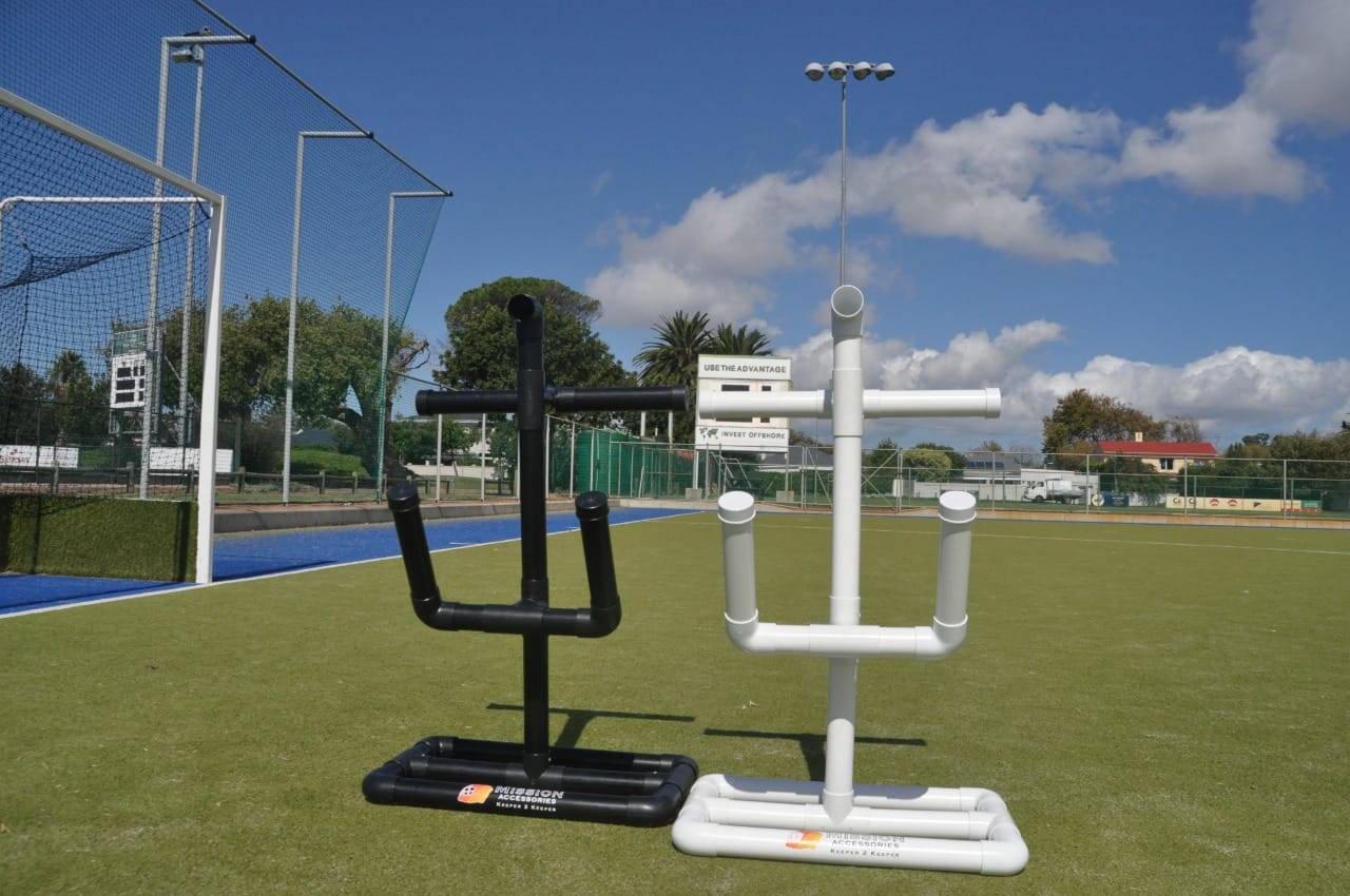 K2K Goalkeeper Kit Drying Stand for field hockey keeper gear in black and white