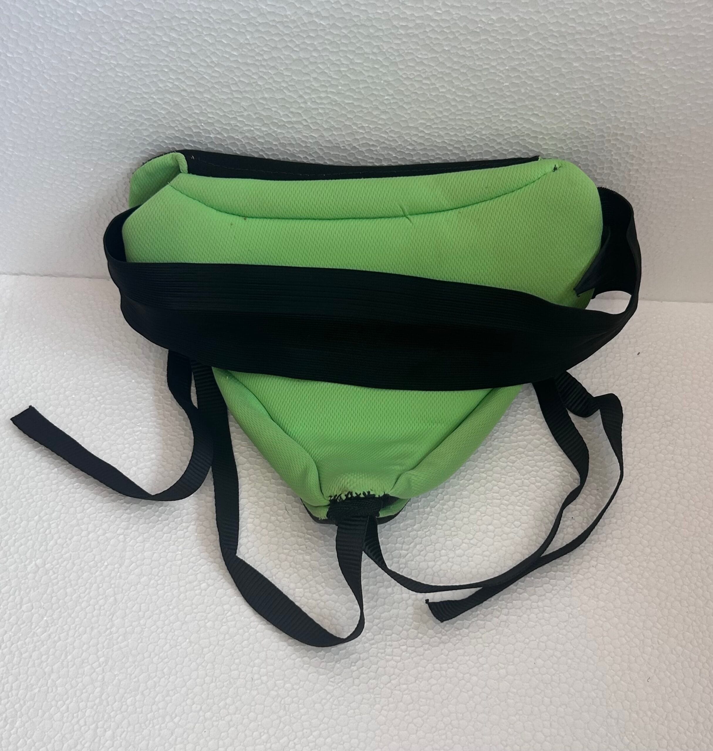 OBO ROBO Ladies Groin Protector Large black green field hockey goalkeeper pelvic guard Used Acceptable condition - Back